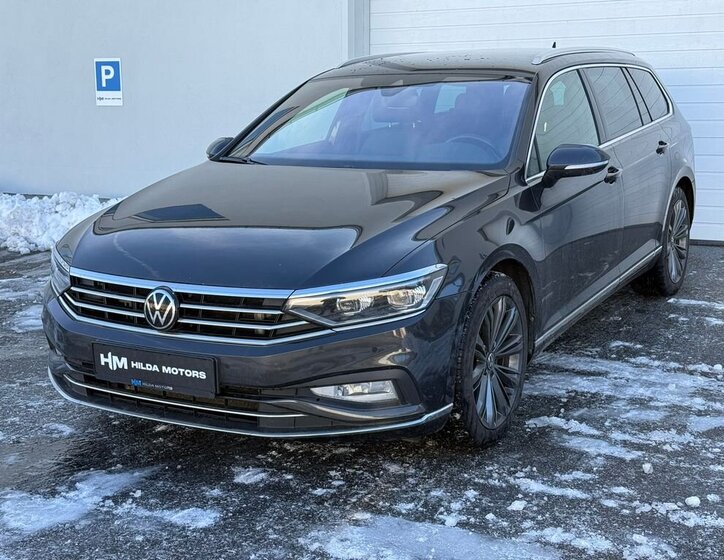 Volkswagen Passat 1