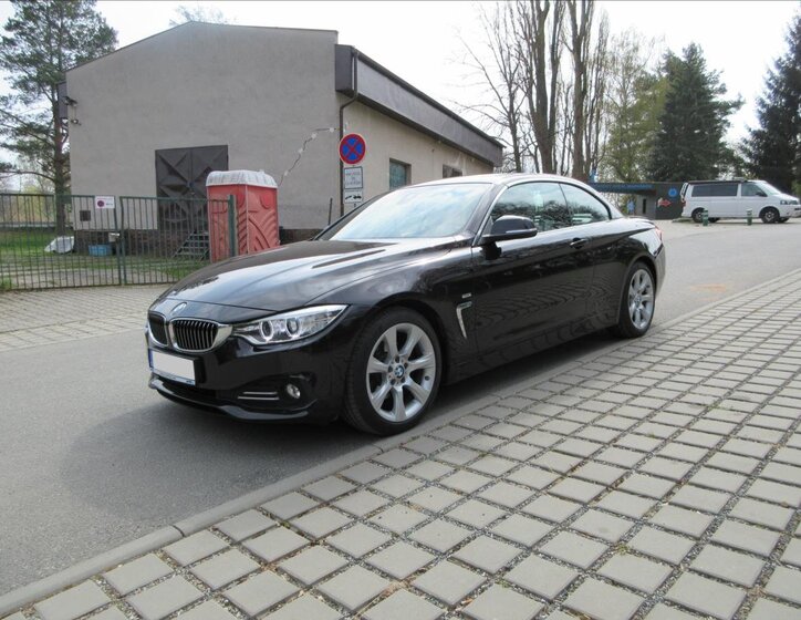 BMW Řada 4 Kabriolet 2,0 l 135 kw