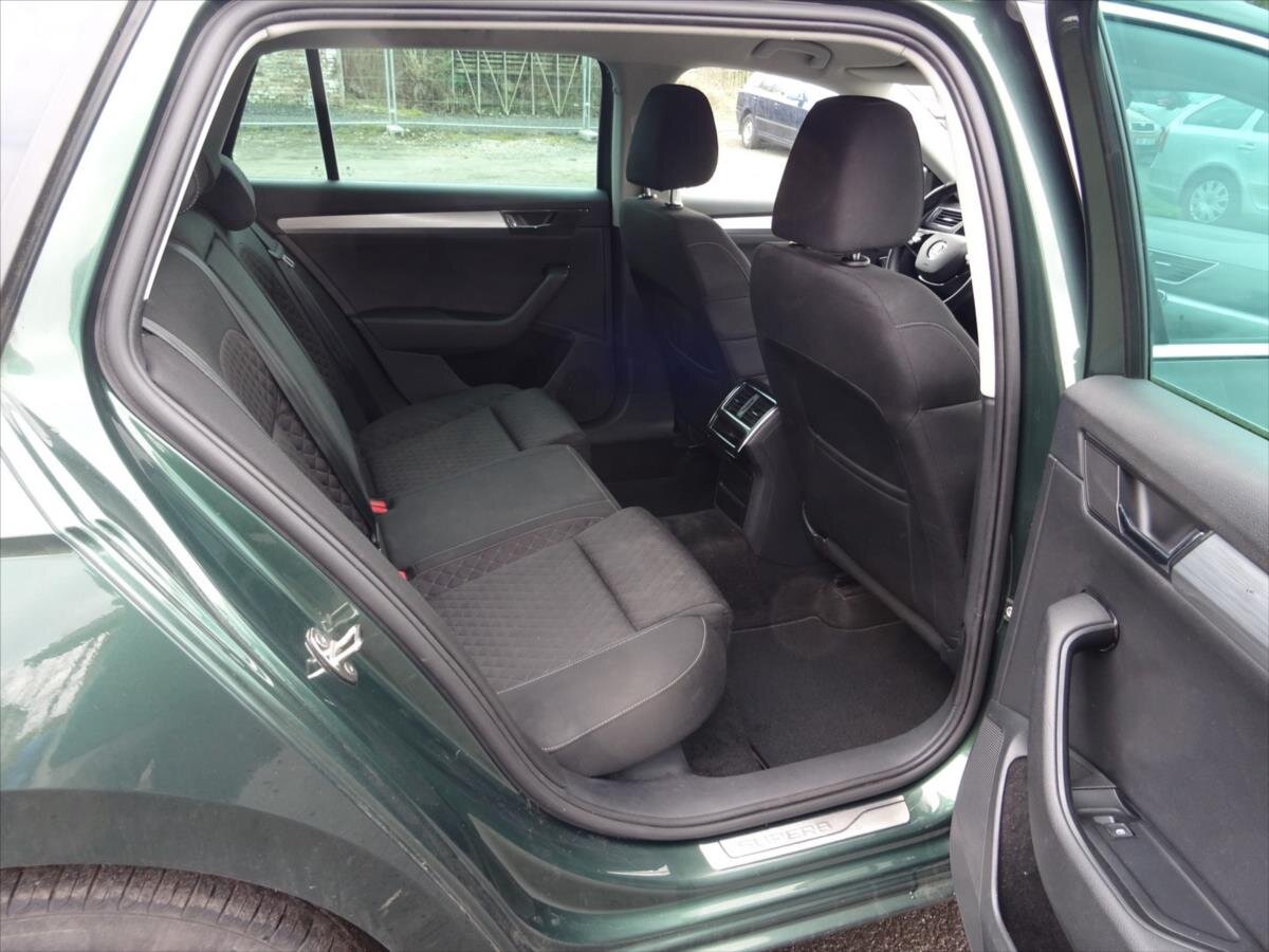 Škoda Superb Kombi 1,6 l 88 kw