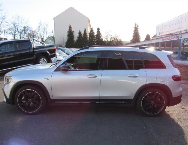 Mercedes-Benz GLB Kombi 2,0 l 225 kw