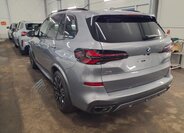 BMW X5 SUV / Terénní 4,4 l 390 kw