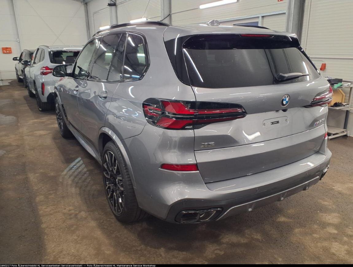 BMW X5 SUV / Terénní 4,4 l 390 kw