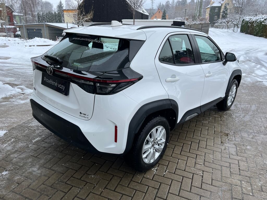 Toyota Yaris Cross SUV 1,5 l 68 kw