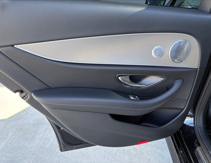 Mercedes-Benz Třídy E Sedan / Limuzína 3,0 l 190 kw