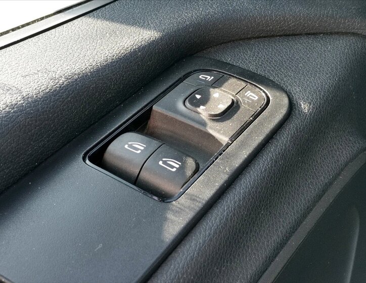 Mercedes-Benz Sprinter Valník 3,0 l 140 kw