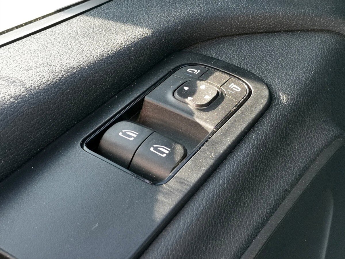 Mercedes-Benz Sprinter Valník 3,0 l 140 kw