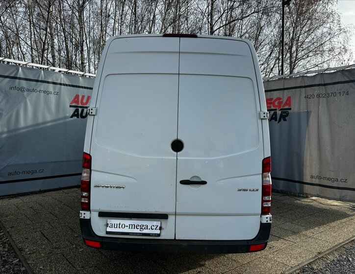 Mercedes-Benz Sprinter 7