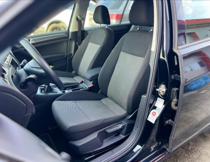 Volkswagen Golf Hatchback 1,2 l 77 kw