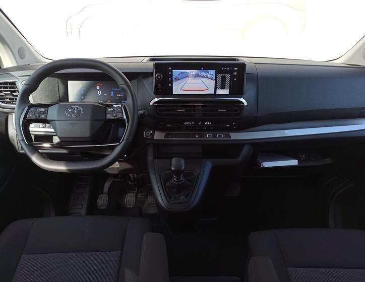 Toyota ProAce Verso 48