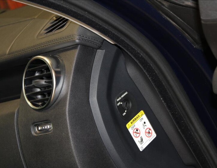 Land Rover Discovery SUV / Terénní 3,0 l 155 kw