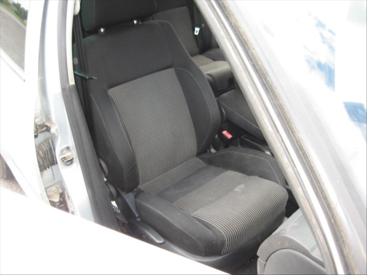 Volkswagen Golf Kombi 1,9 l 74 kw