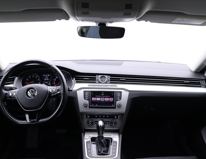 Volkswagen Passat Sedan 1,4 l 110 kw