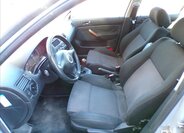 Volkswagen Bora Sedan / Limuzína 1,6 l 74 kw