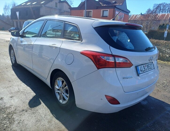 Hyundai i30 Kombi 1,6 l 81 kw