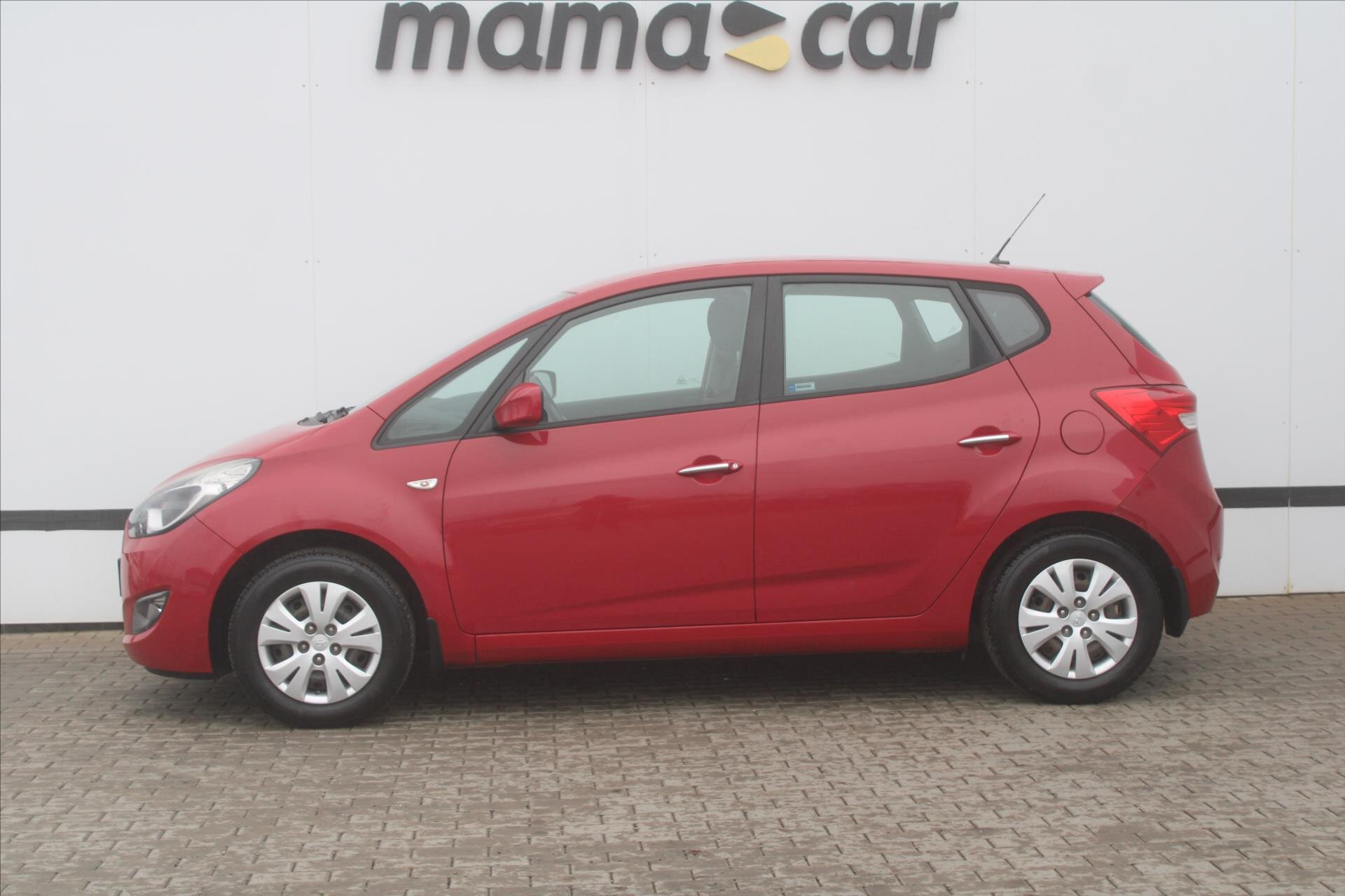 Hyundai ix20 MPV 1,4 l 66 kw