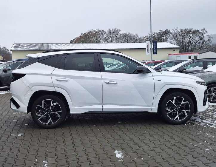 Hyundai Tucson SUV 1,6 l 118 kw