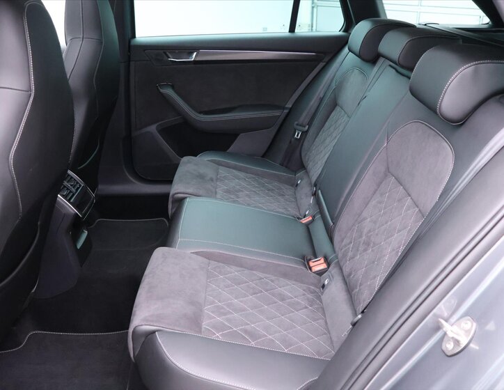 Škoda Superb Kombi 2,0 l 110 kw