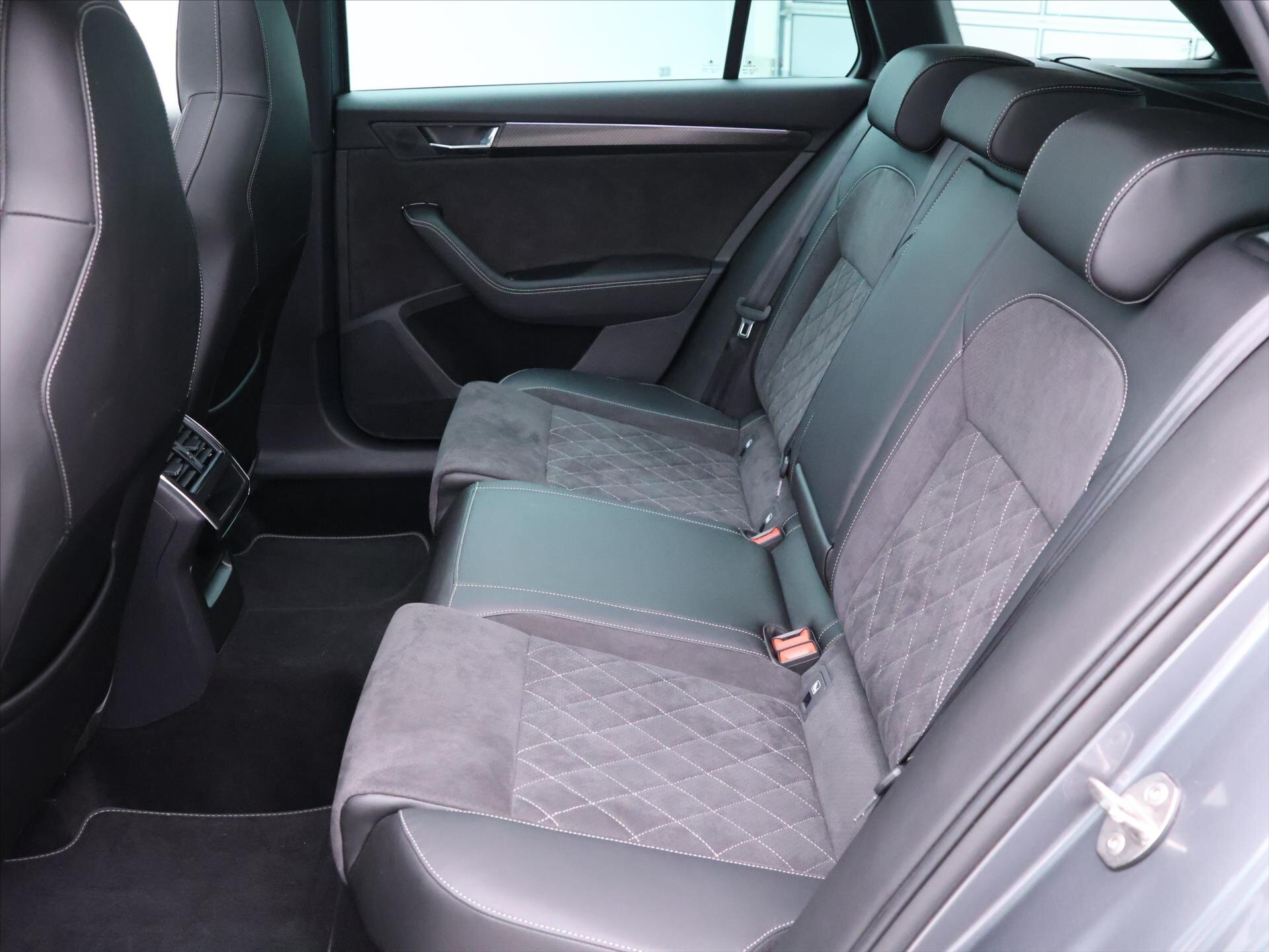 Škoda Superb Kombi 2,0 l 110 kw