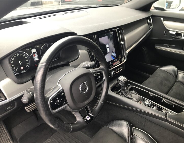 Volvo V90 Kombi 2,0 l 140 kw