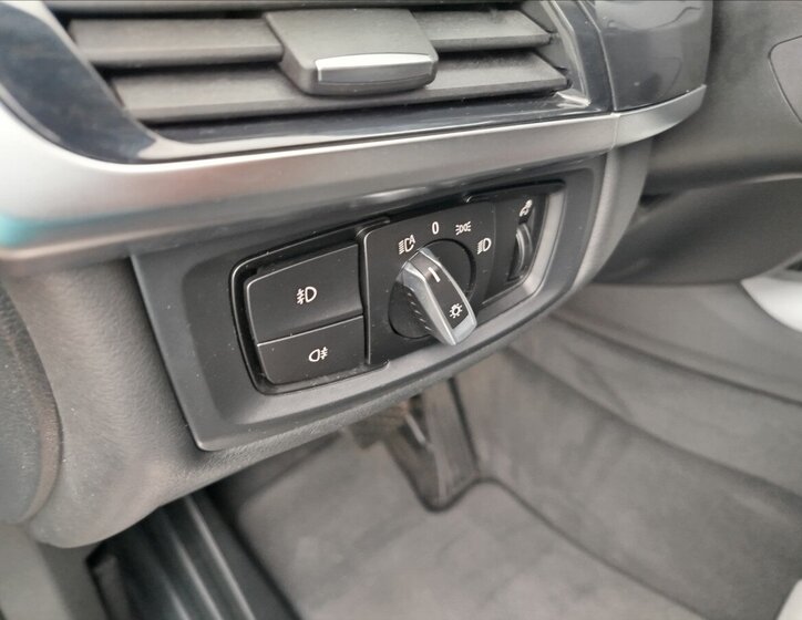 BMW X5 SUV / Terénní 3,0 l 190 kw