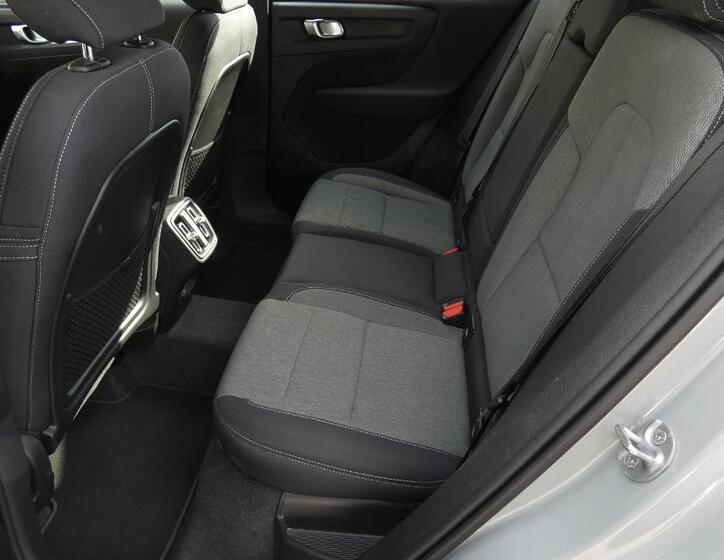Volvo XC40 19