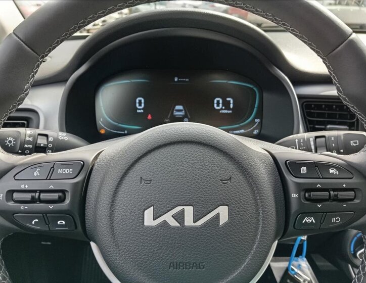 KIA Stonic SUV / Terénní 1,2 l 58 kw