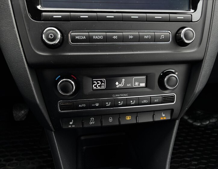 Škoda Rapid Liftback 1,2 l 63 kw