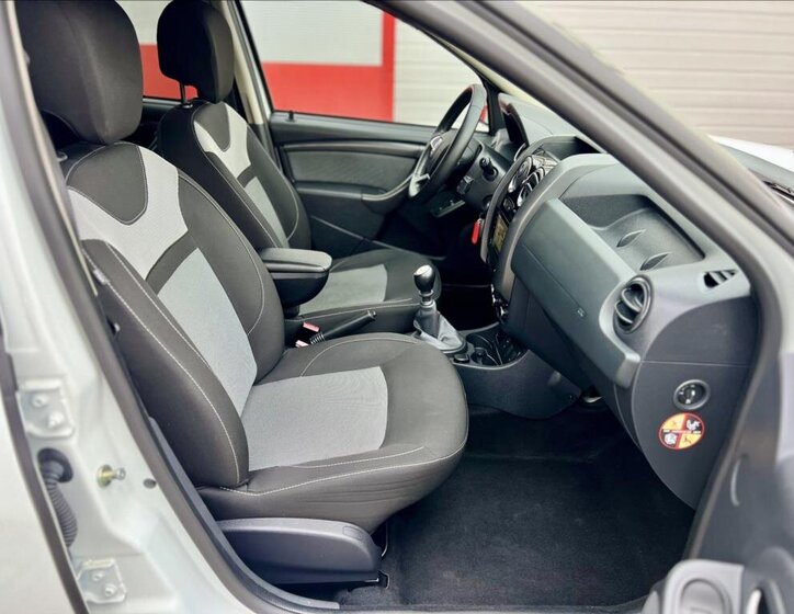 Dacia Duster SUV / Terénní 1,5 l 80 kw