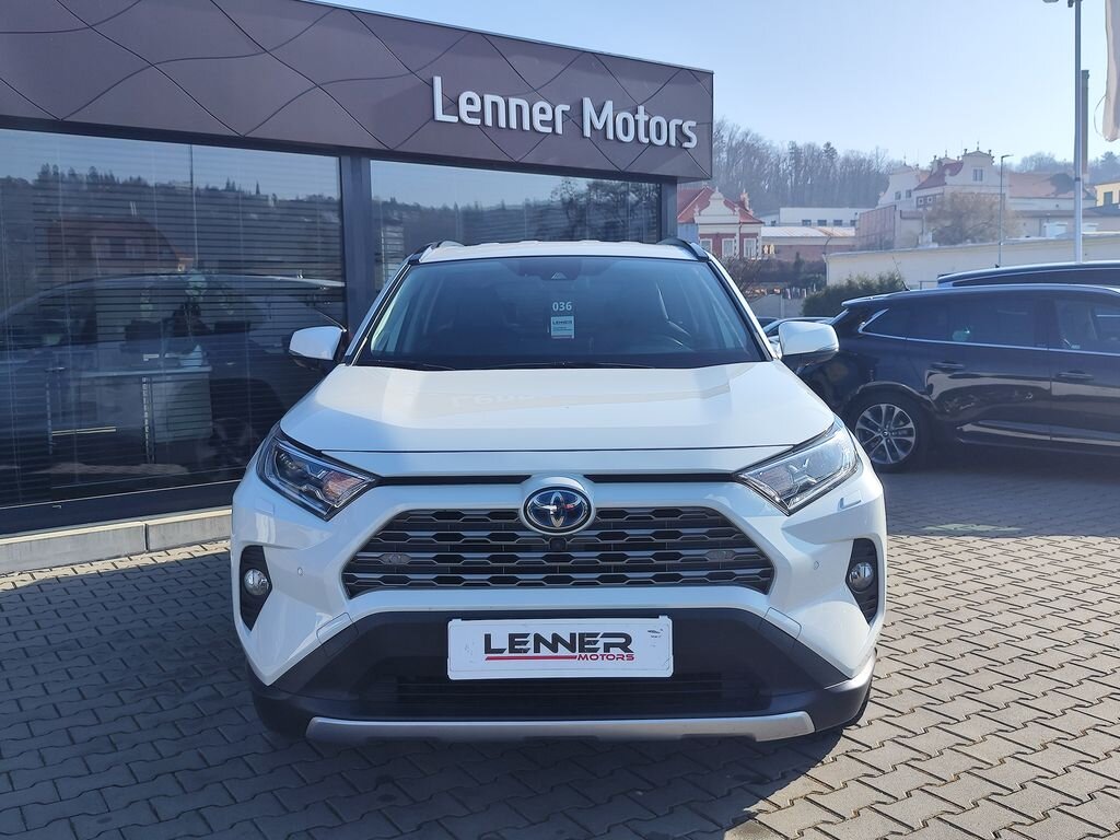 Toyota RAV4 SUV / Terénní 2,5 l 163 kw