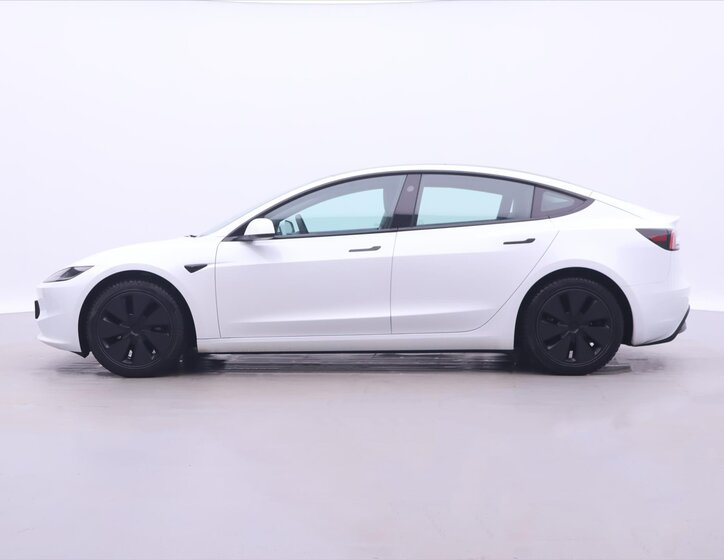 Tesla Model 3 Sedan / Limuzína 0,0 208 kw