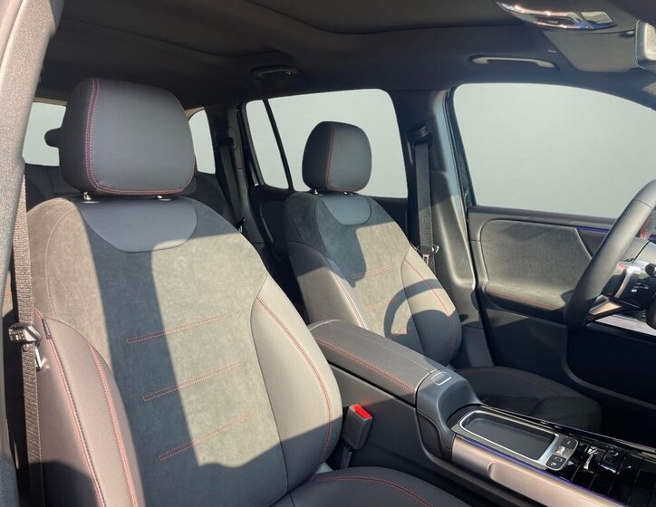 Mercedes-Benz GLB SUV / Terénní 2,0 l 110 kw