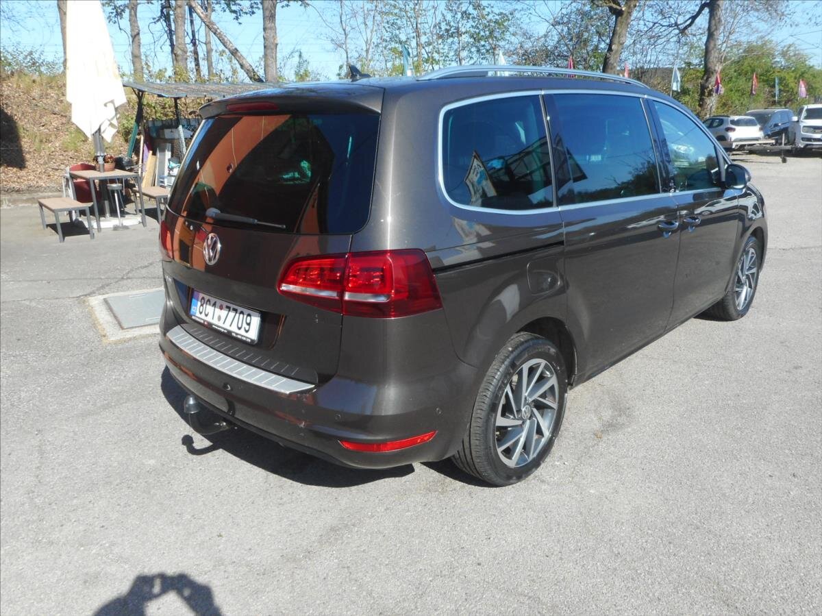 Volkswagen Sharan Kombi 2,0 l 110 kw