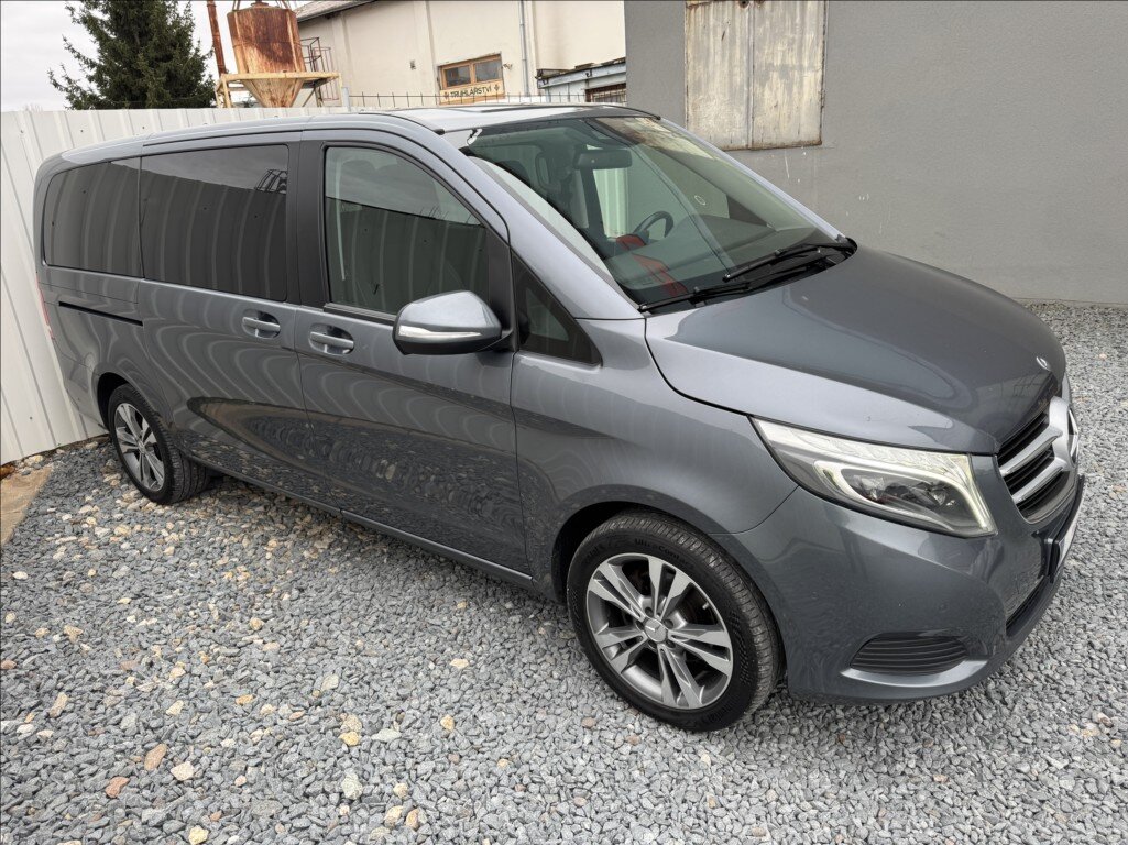 Mercedes-Benz Třídy V Kombi 2,1 l 120 kw