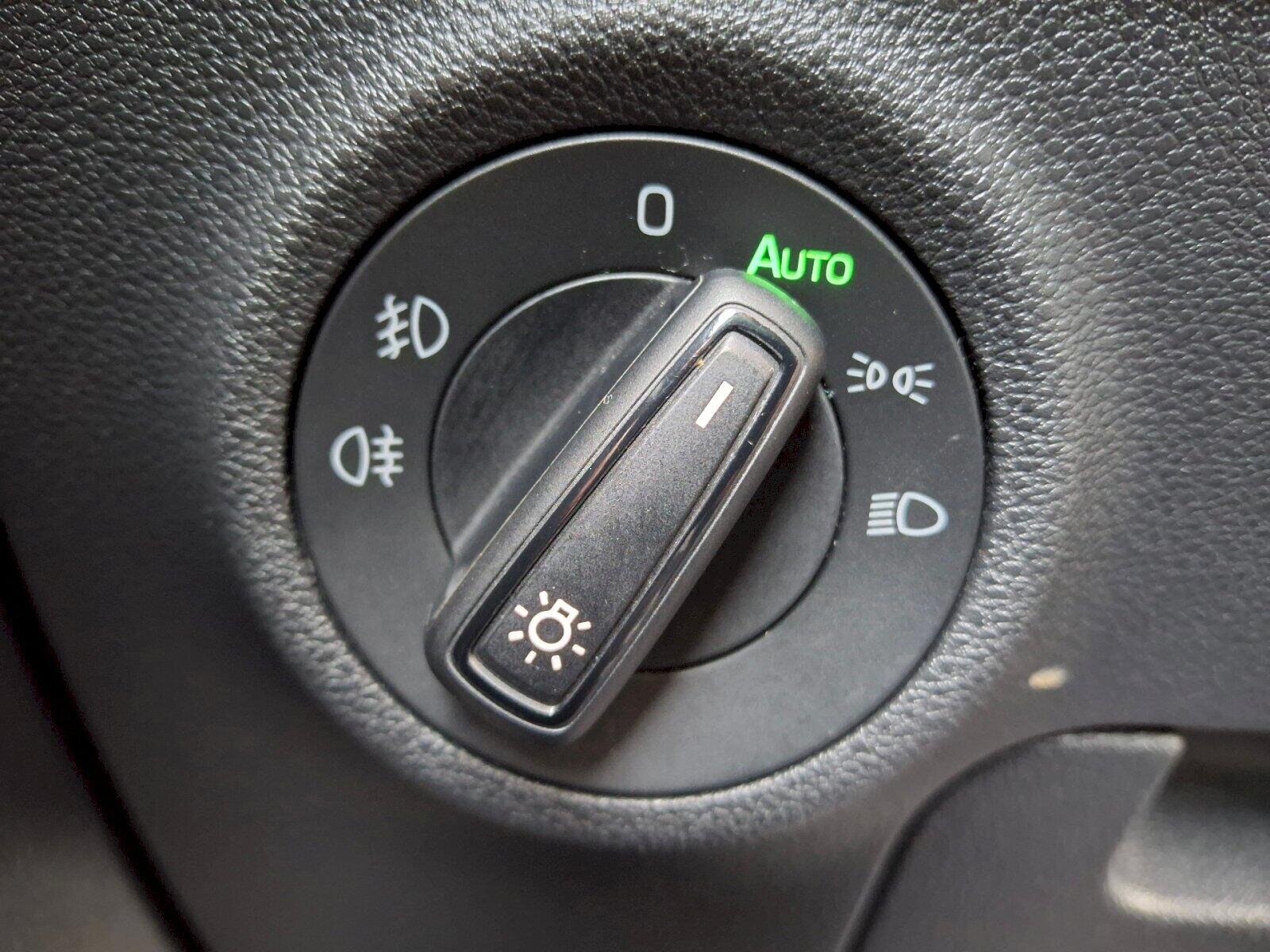 Škoda Karoq SUV / Terénní 1,5 l 110 kw