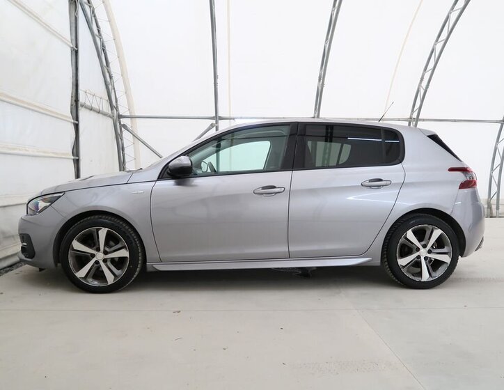 Peugeot 308 Hatchback 1,2 l 81 kw