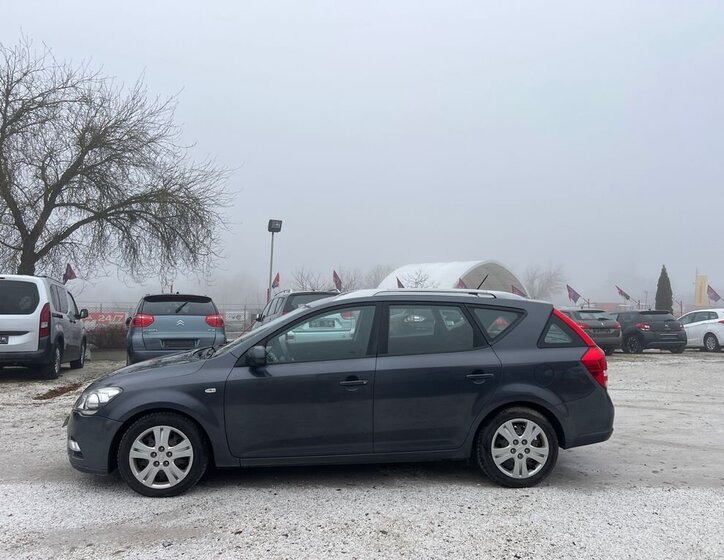 KIA Ostatní Kombi 1,6 l 66 kw