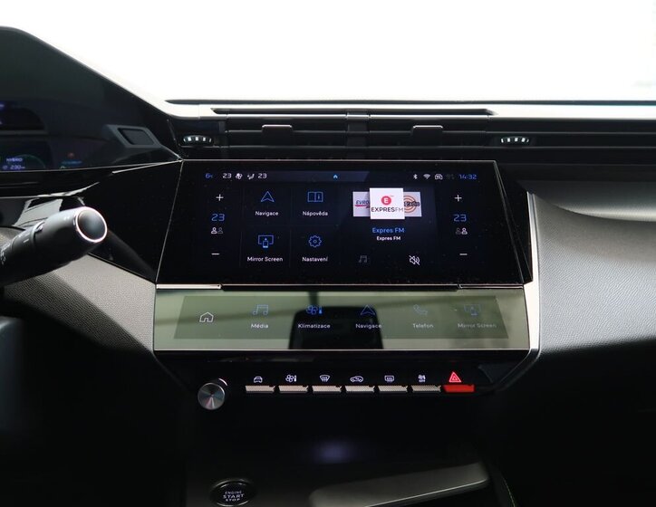 Peugeot 408 Liftback 1,6 l 133 kw