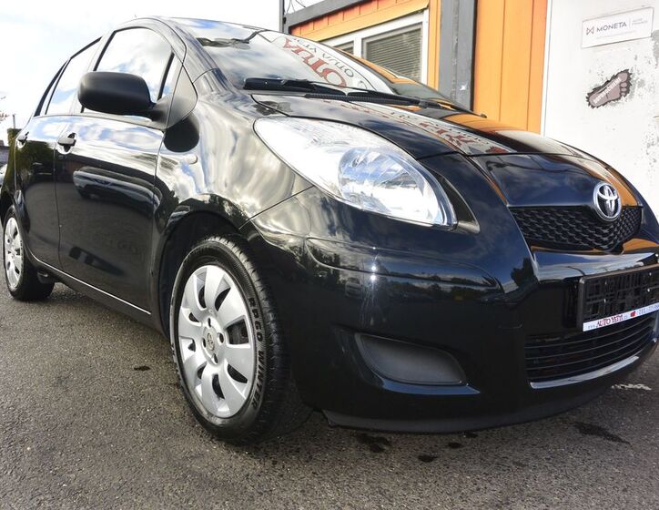 Toyota Yaris 32