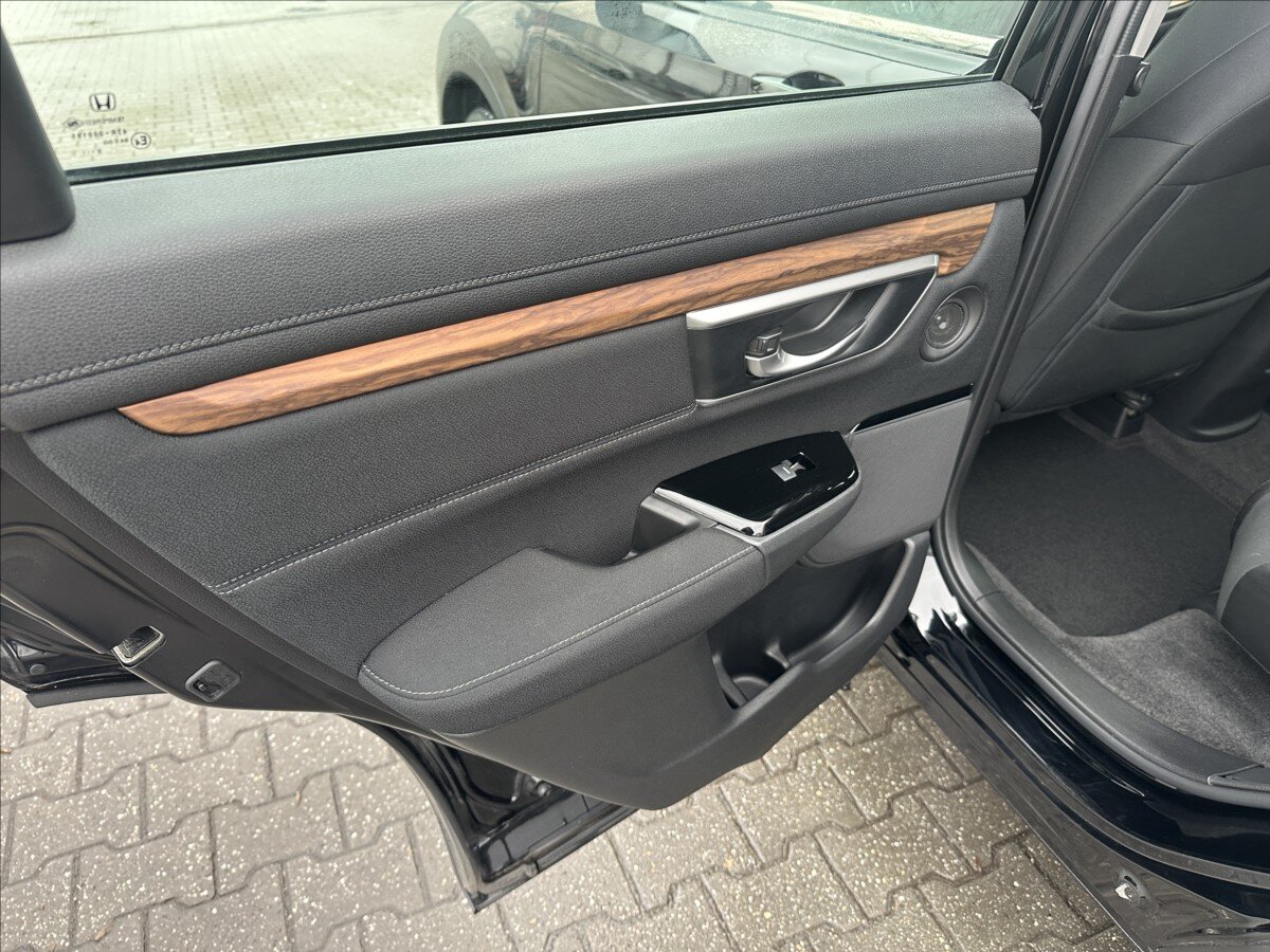 Honda CR-V SUV / Terénní 1,5 l 142 kw