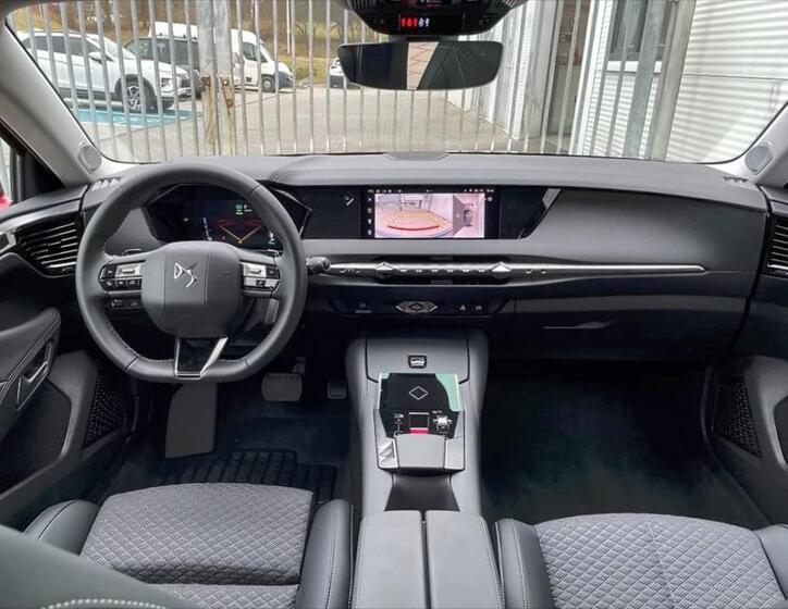 DS Automobiles DS4 8