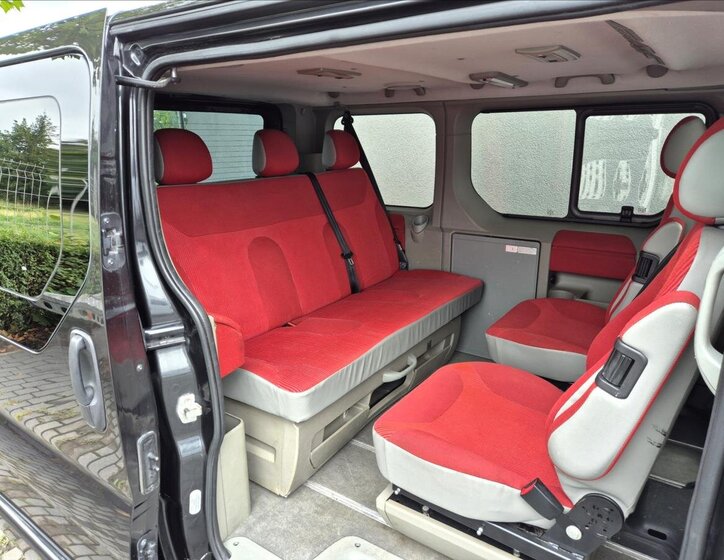 Opel Vivaro VAN-Minibus 2,0 l 84 kw