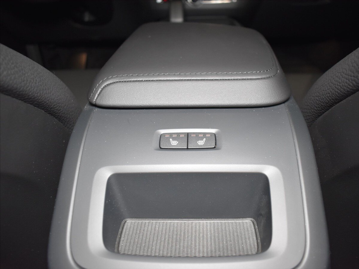 Volvo XC60 SUV / Terénní 2,0 l 145 kw