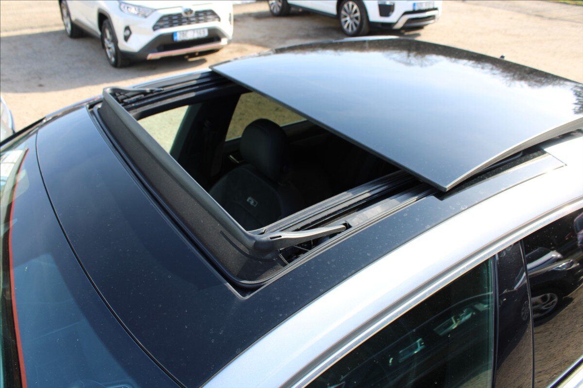 Volkswagen Arteon Liftback 2,0 l 176 kw