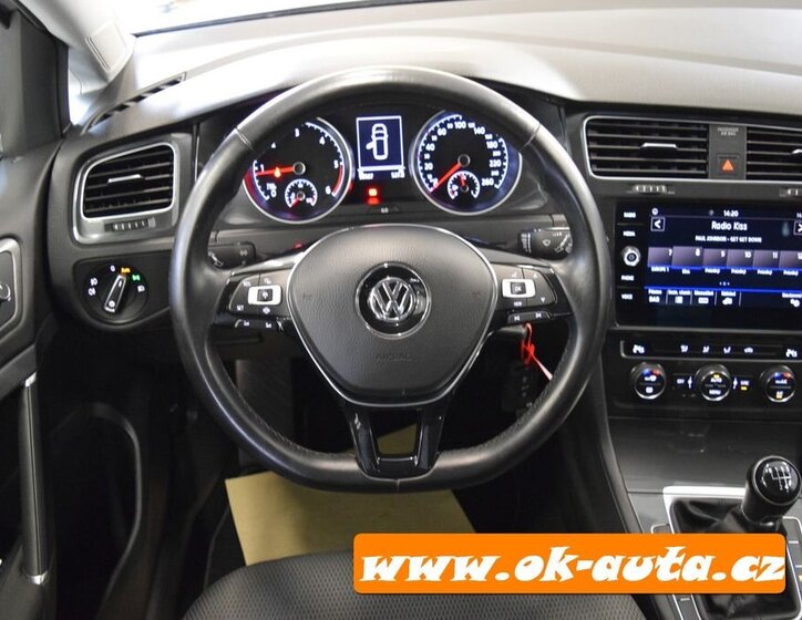 Volkswagen Golf Kombi 1,6 l 85 kw