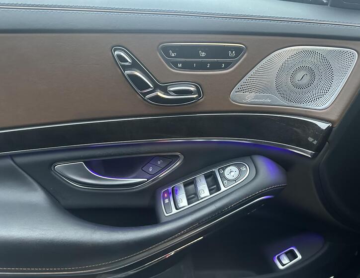 Mercedes-Benz Třídy S 10