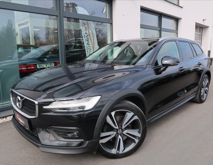 Volvo V60 Kombi 2,0 l 140 kw