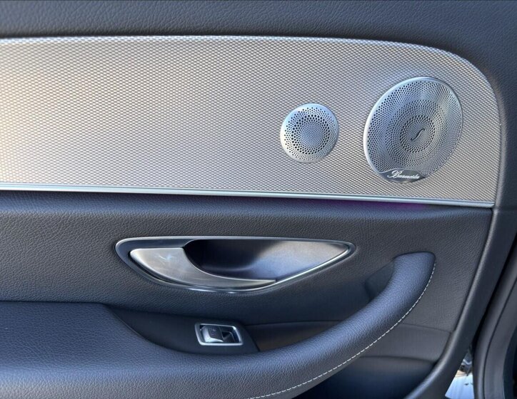 Mercedes-Benz Třídy E Sedan / Limuzína 3,0 l 190 kw