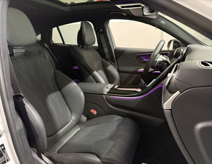 Mercedes-Benz GLC 28