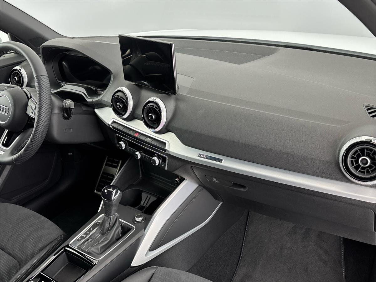 Audi Q2 SUV / Terénní 1,5 l 110 kw
