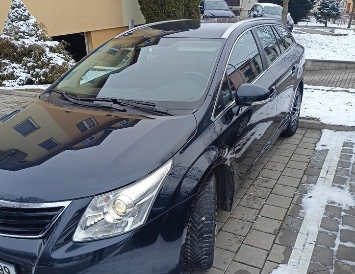 Toyota Avensis Kombi 0,0 93 kw